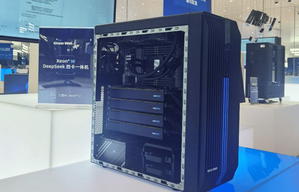 这款游戏卡价格砍掉一个数量级k8凯发入口大模型一体机塞进(图7)
